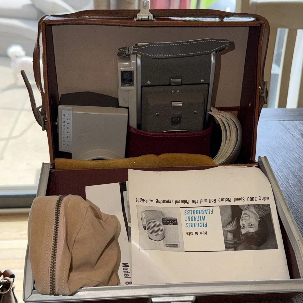 Polaroid Land‎ Camera Model 80b Highlander Complete Case &  Original Paperwork